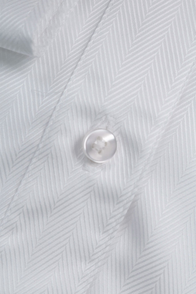 CYC-tailor-white-business-shirt-herringbone-close-up