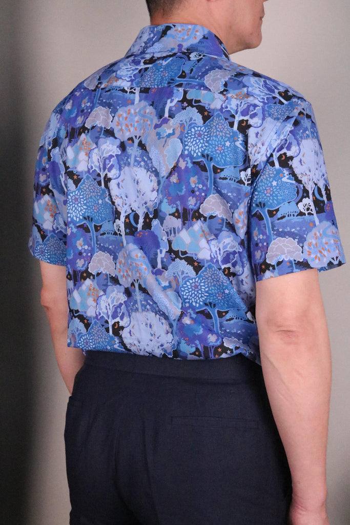 Liberty-London-Arboretum-Blue-Printed-Short-Sleeves-Shirt-Model-Back